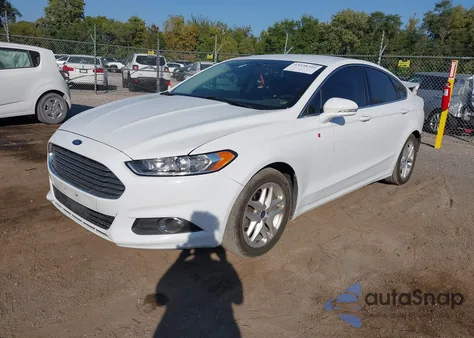 2015 Ford Fusion Se z USA, uszkodzony, nr VIN 3FA6P0HD8FR138378